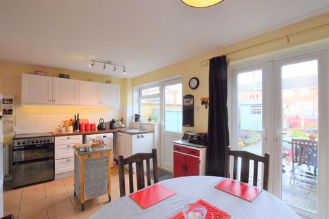 3 Unwin Green, South Witham, Grantham, NG33 5PY