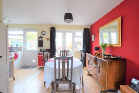 3 Unwin Green, South Witham, Grantham, NG33 5PY