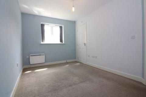 2 bedroom apartment for sale, Marshall Crescent, Stourbridge DY8