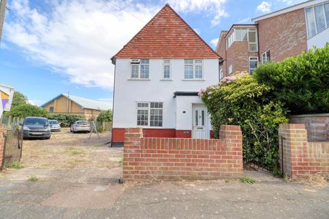 4 bedroom detached house to rent, Walton on the Naze CO14