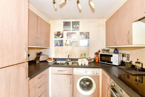 1 bedroom ground floor maisonette for sale, New Street, Horsham, West Sussex