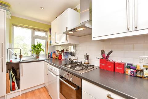 2 bedroom apartment for sale, Skipton Way, Horley, Surrey