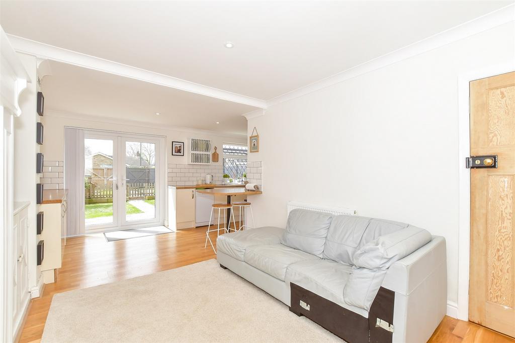 Rose Green Road, Bognor Regis, West... 3 bed end of terrace house for