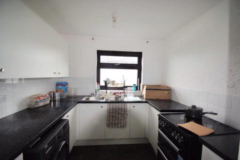 3 bedroom flat to rent, Clacton-on-Sea CO15