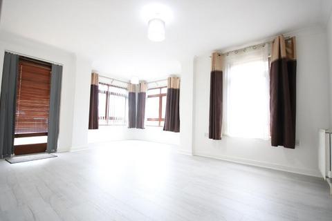 2 bedroom apartment to rent, Edgware HA8