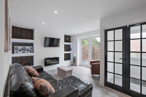 95 Northleach Close, Church Hill, Redditch, B98 8RB