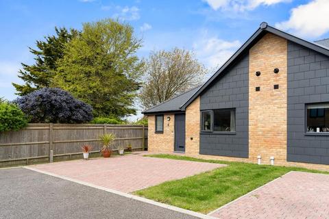 2 bedroom bungalow for sale, Seaford BN25