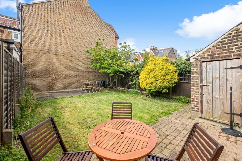 NB - Combined/Shared Garden Shown