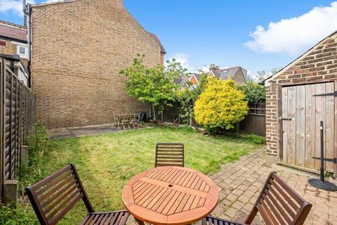28a Coldershaw Road, London, W13 9DX