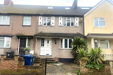4 bedroom terraced house for sale, The Green, East Acton, London, W3 7PQ