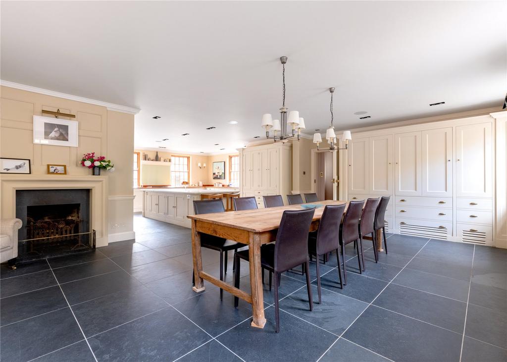 Breakfast Room