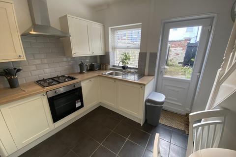 1 bedroom house to rent, Danesbury Place, Blackpool FY1