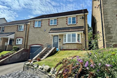 Talmena Avenue, Wadebridge, PL27