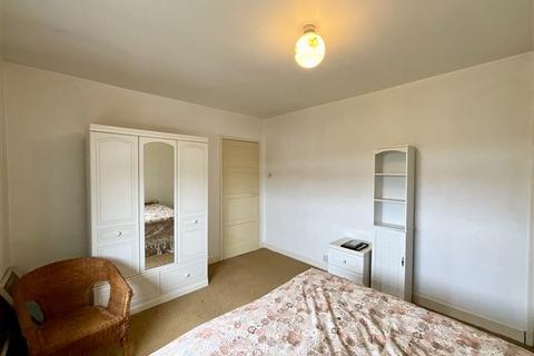 16 Mather Crescent, Sheffield, S9 4GH