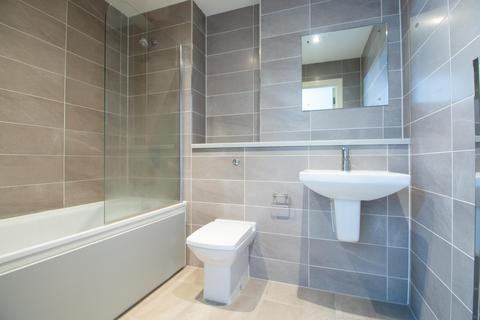 1 bedroom flat to rent, Media City, Michigan Point Tower B, 11 Michigan Avenue, Salford, M50