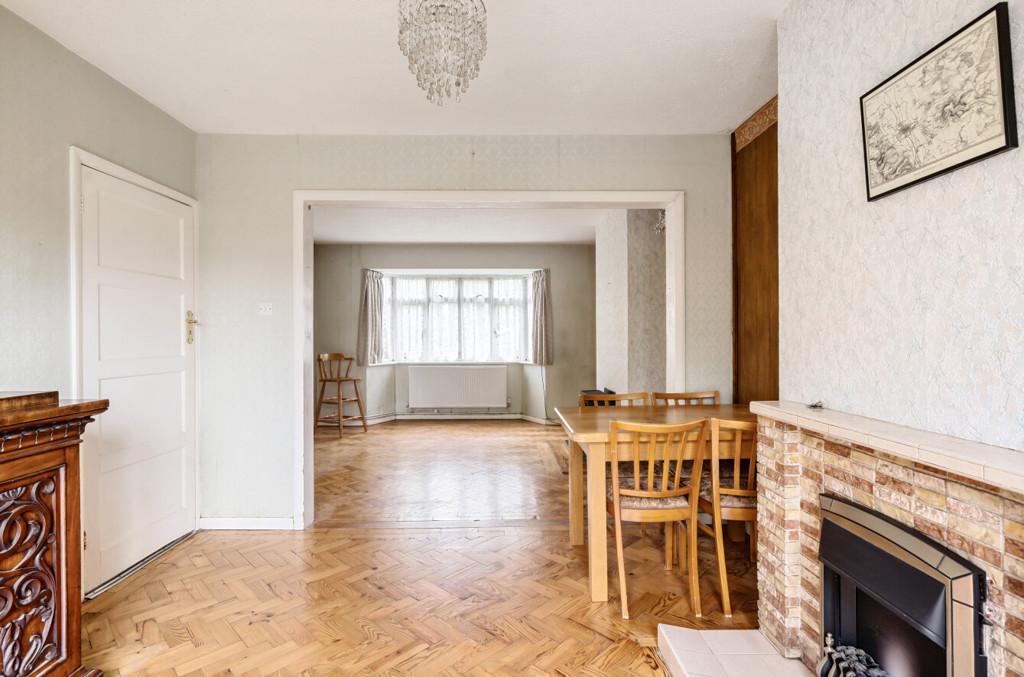 Sitting/Dining Room