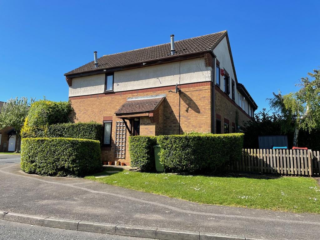 Whitton Way, Newport Pagnell 1 bed terraced house for sale £190,000