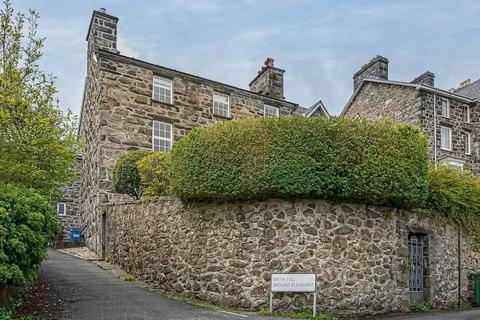 Tanrallt Mount Pleasant Road, Dolgellau, LL40 1ST