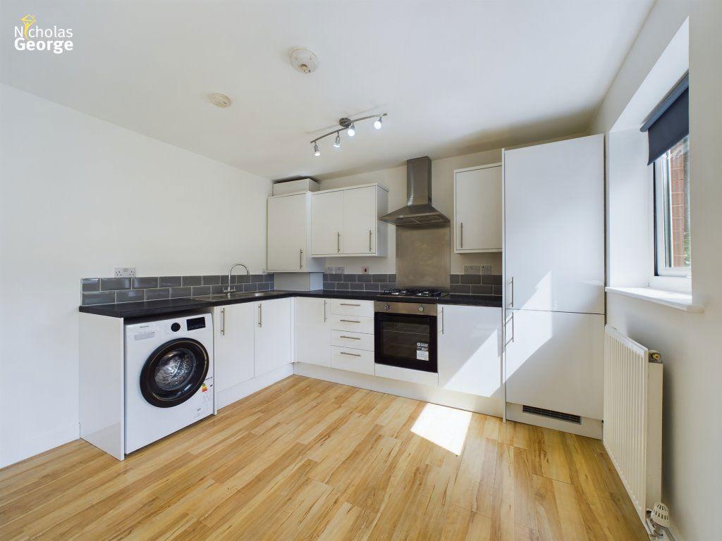 Priory Court, Pershore Road... 2 bed flat - £995 pcm (£230 pw)