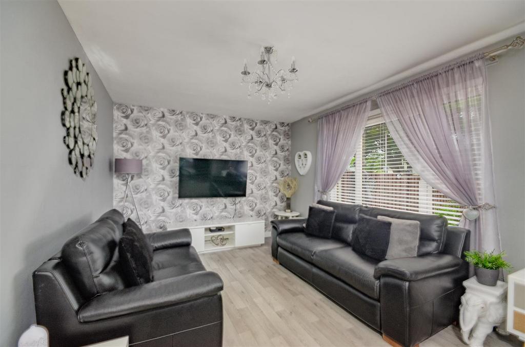 Huntly Road, Dundee DD4 2 bed end of terrace house for sale £120,000