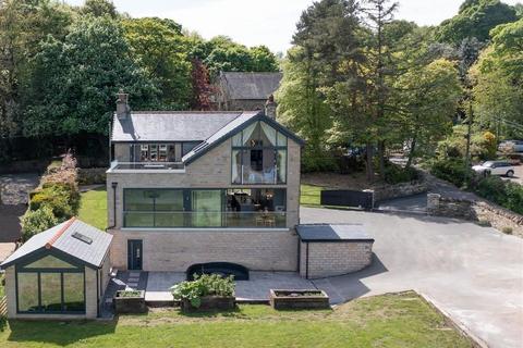 4 bedroom detached house for sale, Wilshaw Road, Holmfirth HD9