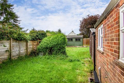 3 bedroom semi-detached house for sale, Orlingbury Road, Wellingborough NN9