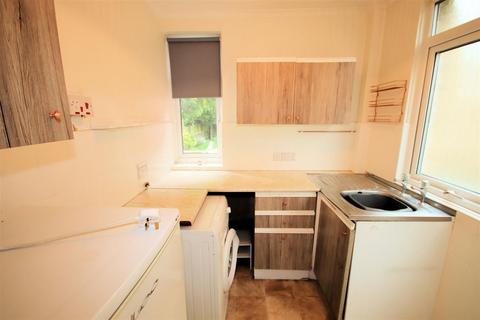 3 bedroom end of terrace house for sale, Overstone Road, Luton