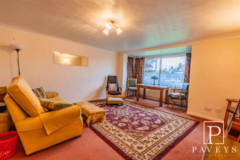 1, Portland House Fourth Avenue, Frinton-on-sea, CO13 9HB