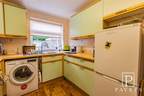 1, Portland House Fourth Avenue, Frinton-on-sea, CO13 9HB