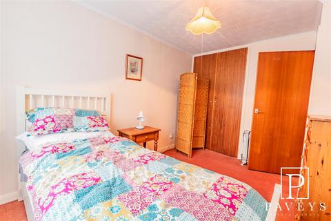 1, Portland House Fourth Avenue, Frinton-on-sea, CO13 9HB