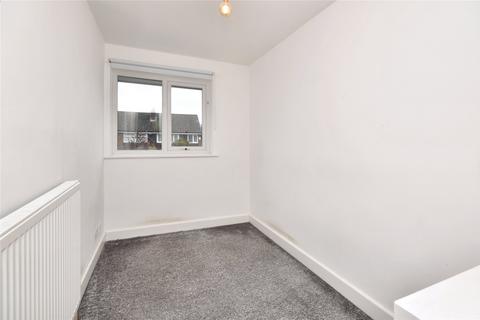 77 Acaster Drive, Garforth, Leeds, LS25 2AX