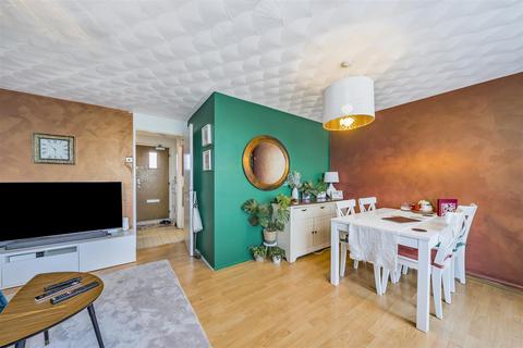 2 bedroom flat for sale, Millender Walk, Surrey Quays