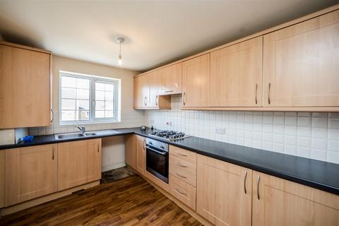 3 bedroom townhouse for sale, Blackberry Way, Halifax HX3