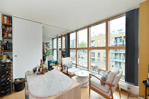 2 bedroom apartment for sale, Andersens Wharf, Copenhagen Place, Limehouse, E14