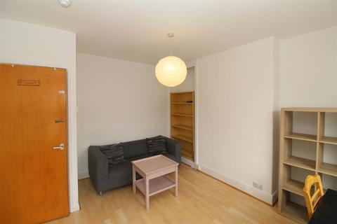 2 bedroom flat to rent, Gordon Road, Cardiff CF24