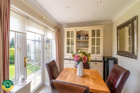 8 Loxley Mount, Campsall, Doncaster, DN6 9RD