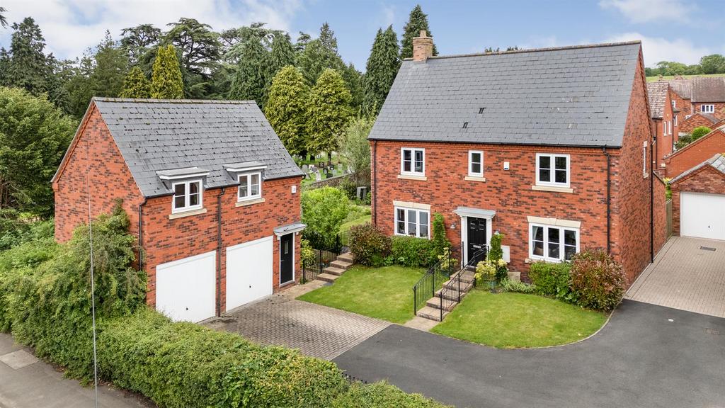 Bishton Drive, Pershore 4 bed detached house for sale £593,500