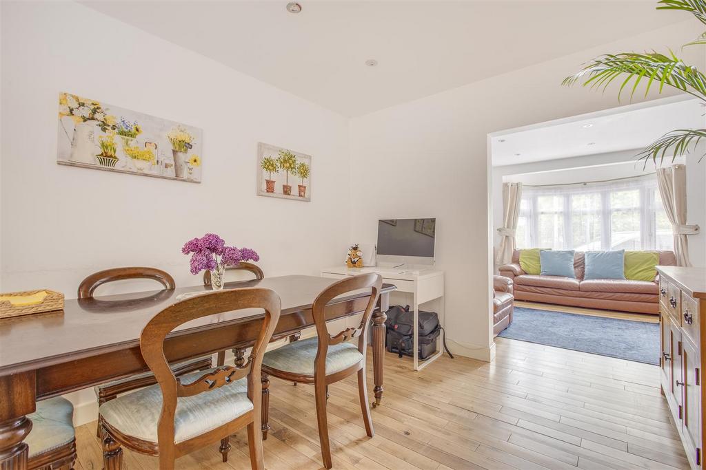 44 Carver Hill Road, HP11 2 UA-7.jpg