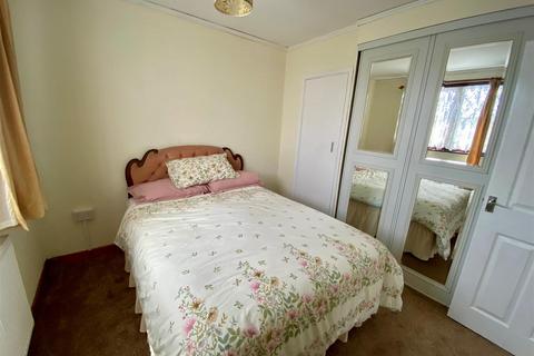 2 bedroom semi-detached house to rent, Hillsboro, Bryntirion, Bridgend County Borough idgend