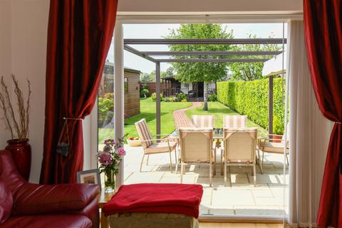 74 Bradley Road, Trowbridge, BA14 0RA