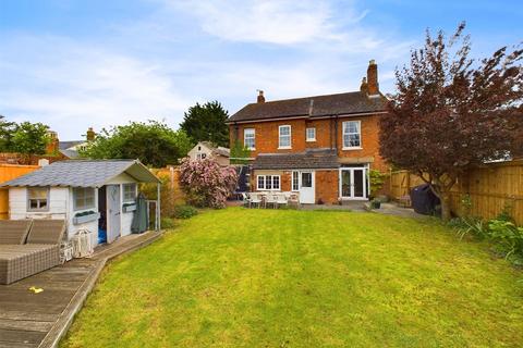 4 bedroom detached house for sale, Tewkesbury Road, Longford, Gloucester