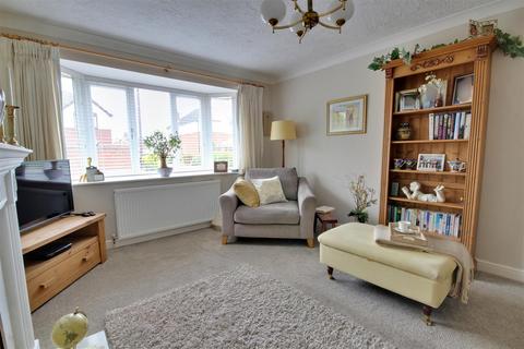 3 bedroom detached bungalow for sale, Whitehouse Walk, Dunswell, Hull