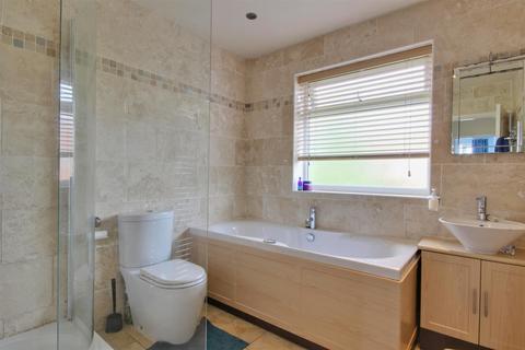 10 Chapel Close, Skidby, Cottingham, HU16 5TJ