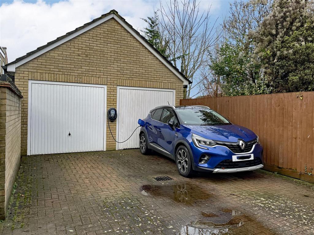 Single Garage