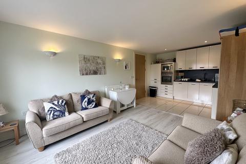 1 bedroom flat for sale, St. Brides Hill, Saundersfoot, Pembrokeshire, SA69