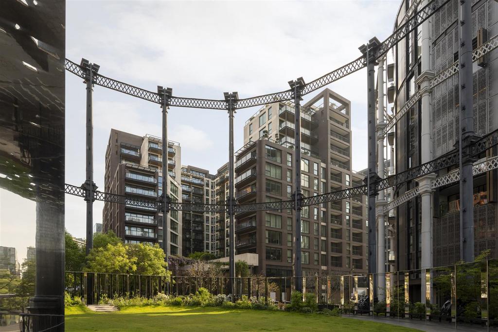 Plimsoll building location