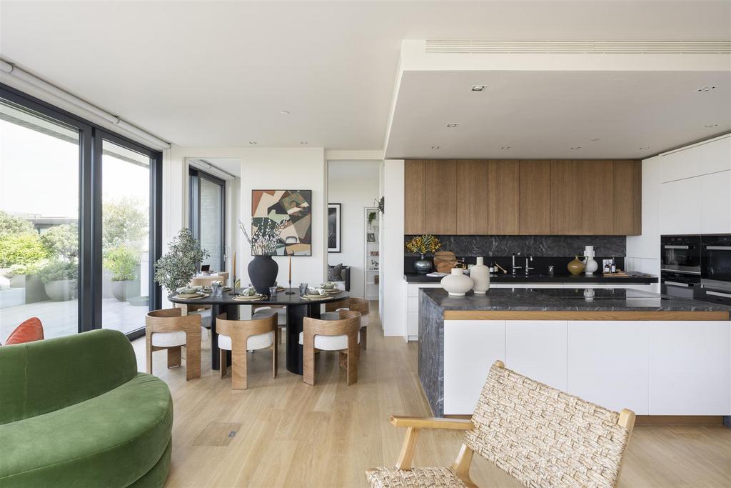 Reception/ kitchen/ dining room