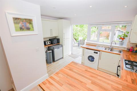 42 Chapel Hill, Crayford, Dartford, DA1 4BY
