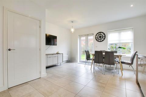 4 bedroom end of terrace house for sale, Friar Road, Enfield