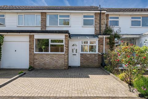 51 Earle Gardens, Kingston Upon Thames, KT2 5TB